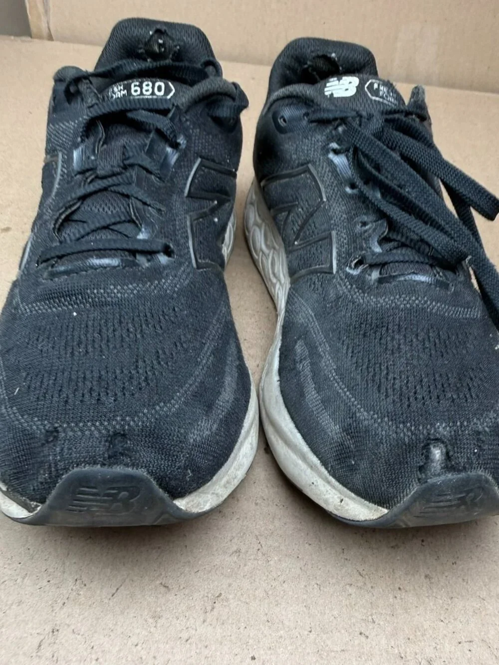 New Balance Men 10.0 / Women 11.5 Black Fresh Foam 680 V8 Running Shoes M680LK8